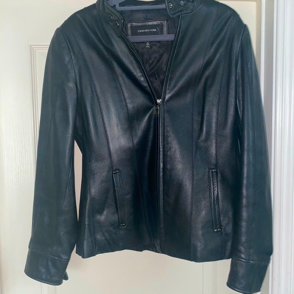 CROPPED JONES NEW YORK LEATHER JACKET BLACK